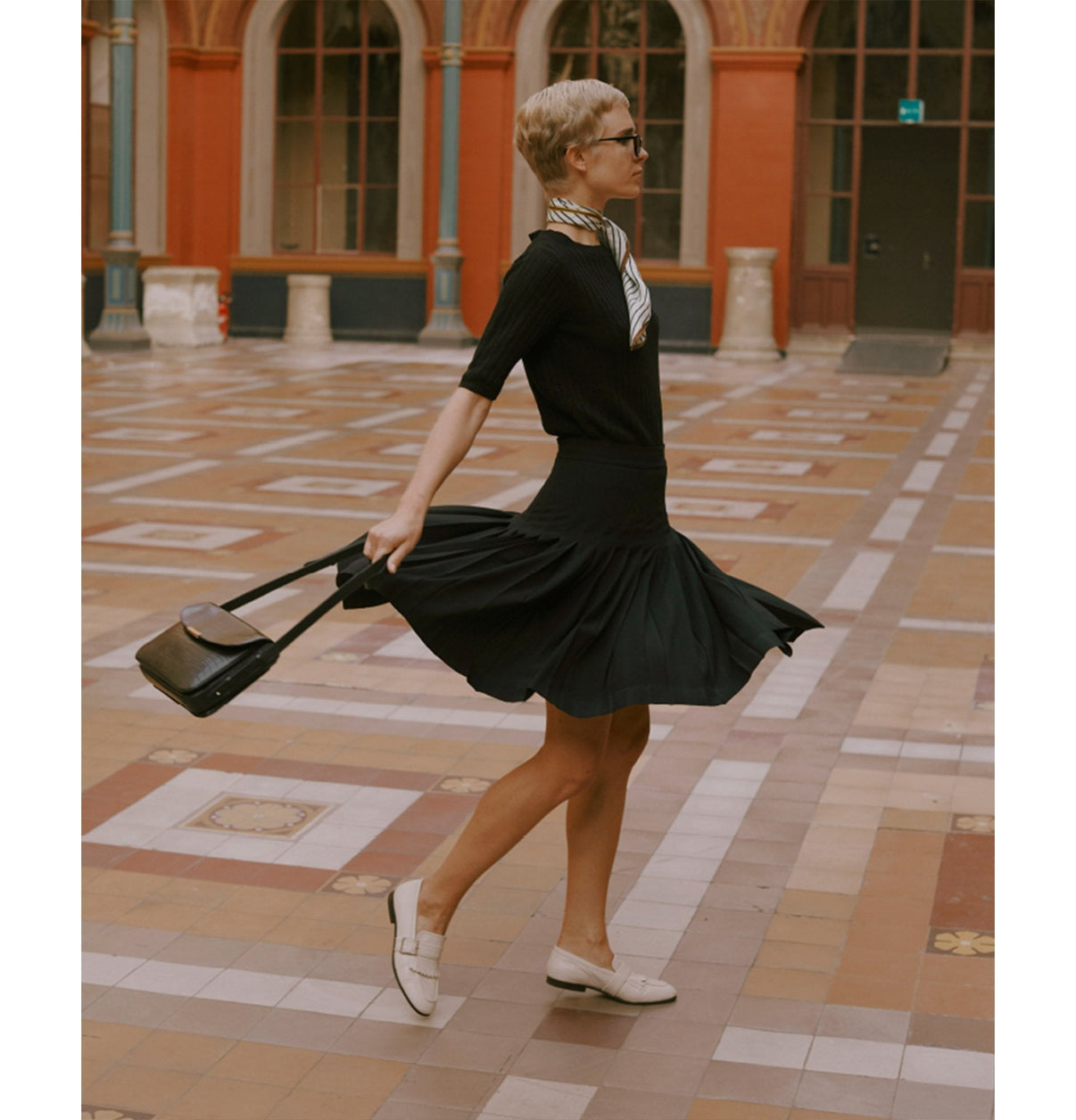 Pull DELON ROUGE vue 24